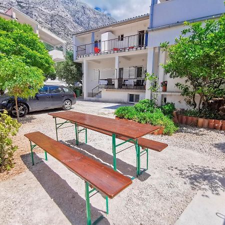 Apartments Patrick Baška Voda エクステリア 写真