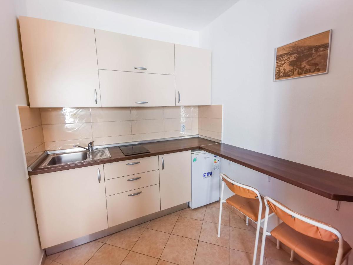 Apartments Patrick Baška Voda エクステリア 写真