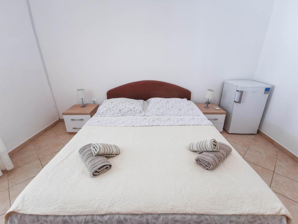 Apartments Patrick Baška Voda エクステリア 写真