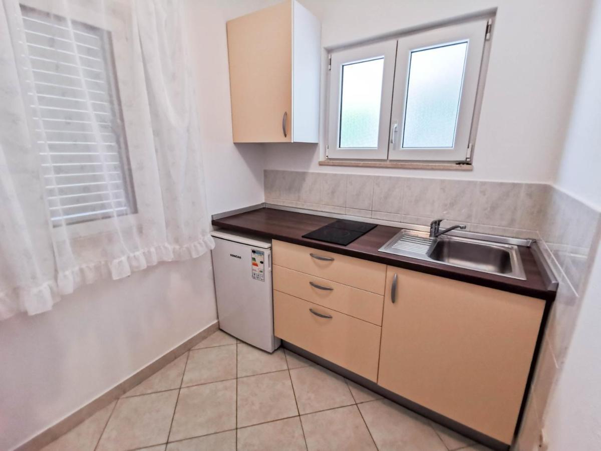 Apartments Patrick Baška Voda エクステリア 写真