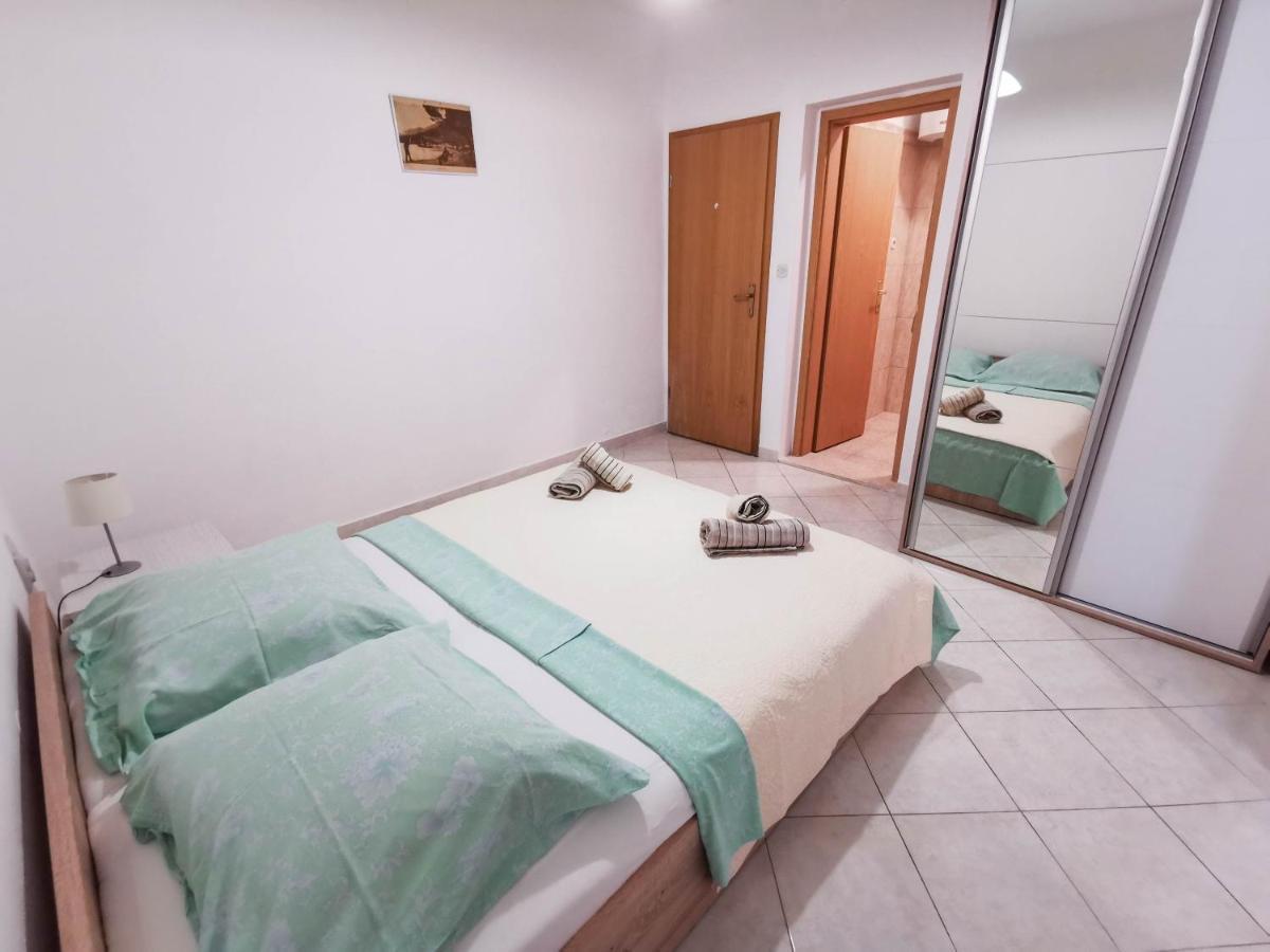 Apartments Patrick Baška Voda エクステリア 写真