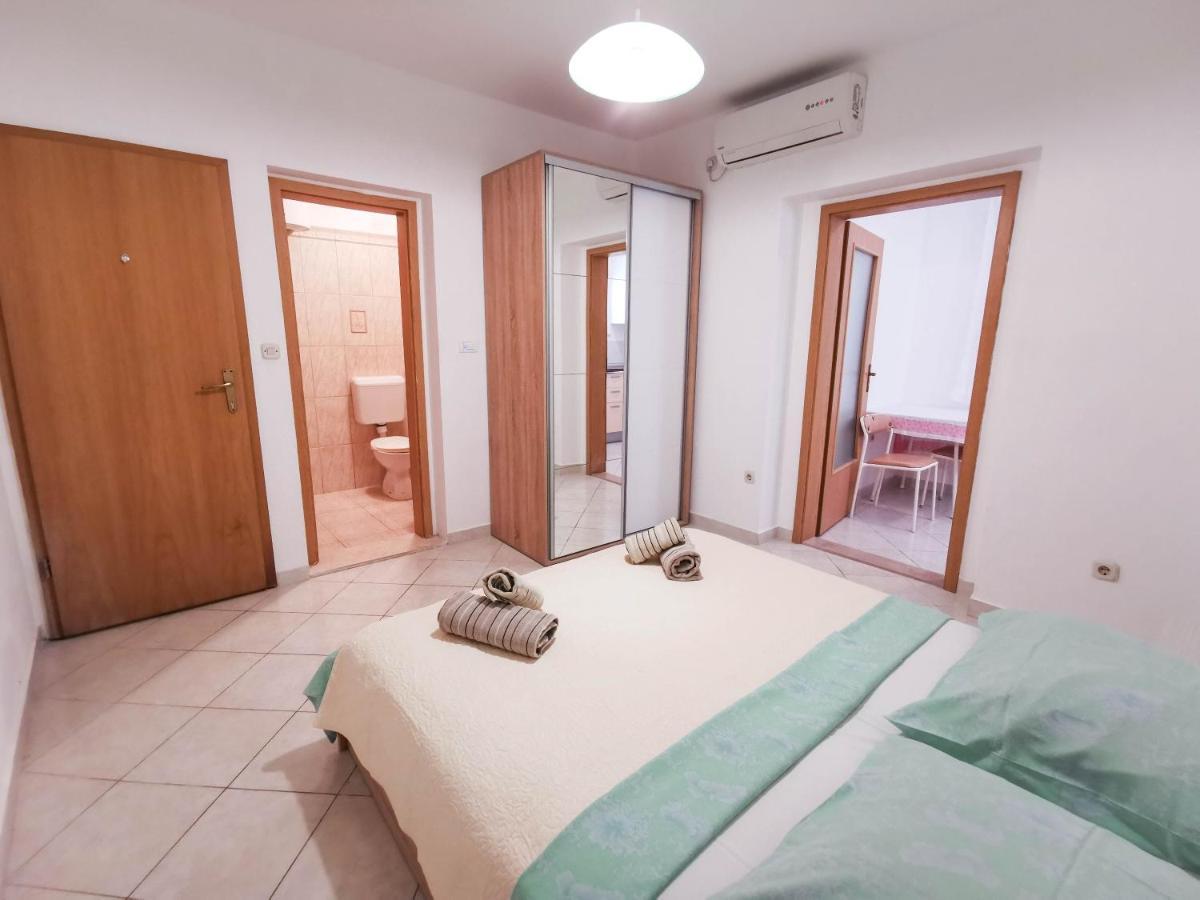Apartments Patrick Baška Voda エクステリア 写真