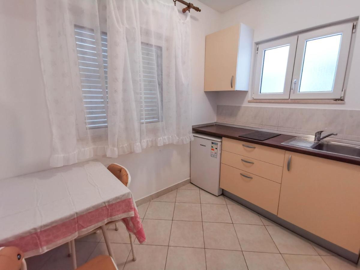 Apartments Patrick Baška Voda エクステリア 写真
