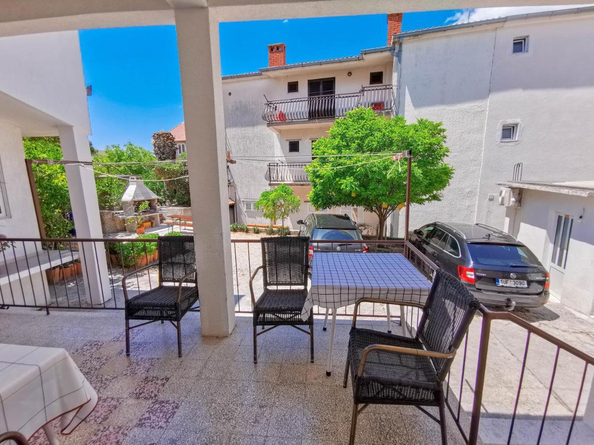 Apartments Patrick Baška Voda エクステリア 写真