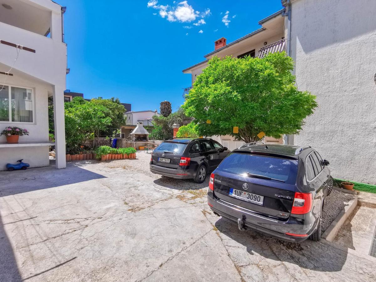 Apartments Patrick Baška Voda エクステリア 写真